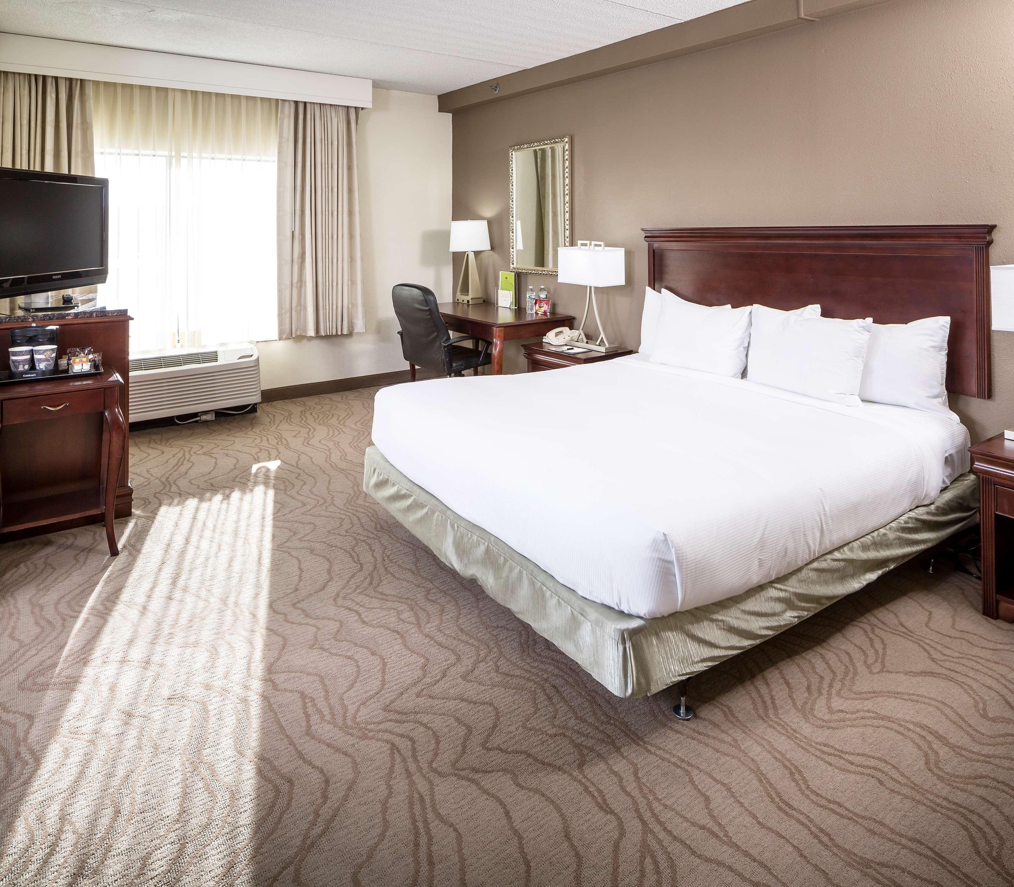 Doubletree By Hilton Boston-Milford Hotel Exterior foto