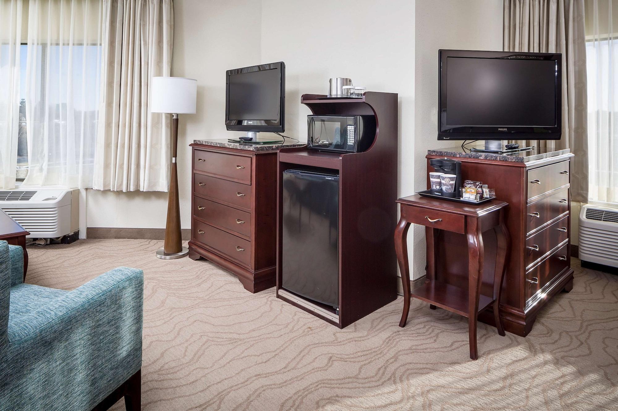 Doubletree By Hilton Boston-Milford Hotel Exterior foto