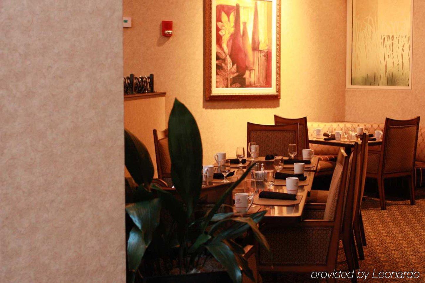 Doubletree By Hilton Boston-Milford Hotel Restaurante foto